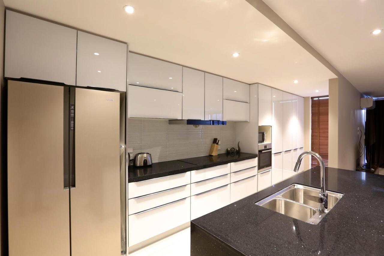 Golden Sun Apartment -Two Bedrooms, Three Bedrooms Christchurch Dış mekan fotoğraf