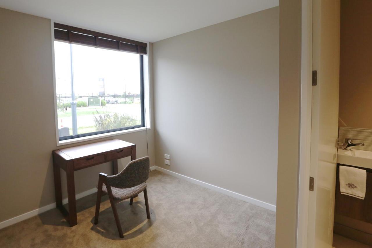 Golden Sun Apartment -Two Bedrooms, Three Bedrooms Christchurch Dış mekan fotoğraf